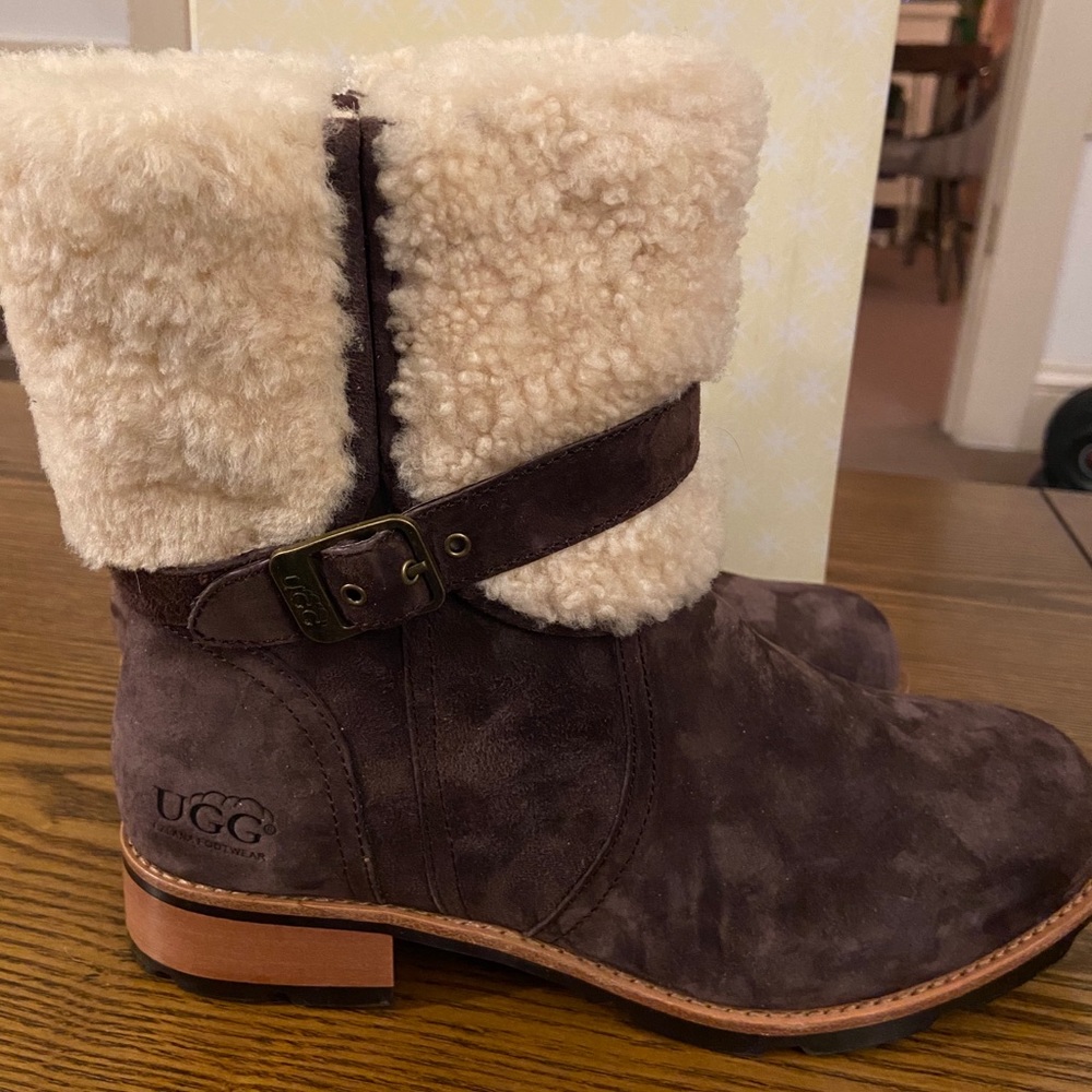 NEW UGGS